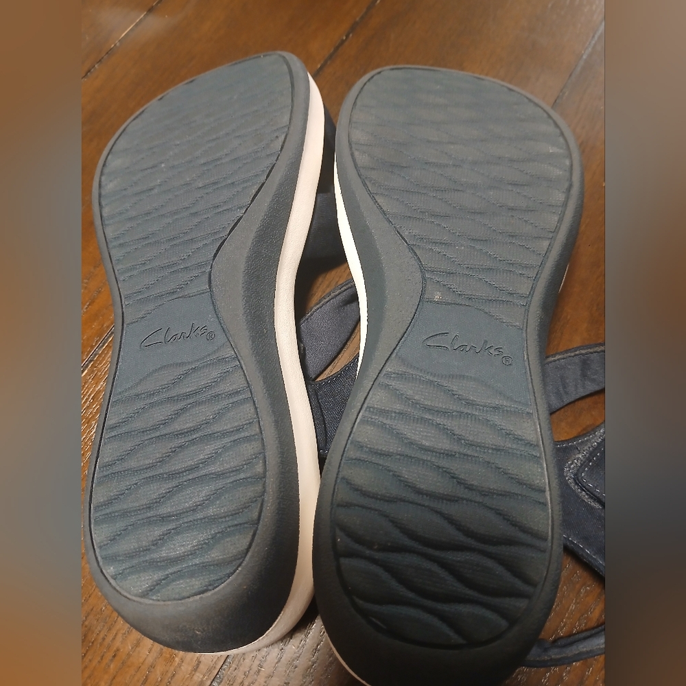 Clarks Black Cloudsteppers Knot Strap Sandals - image 4